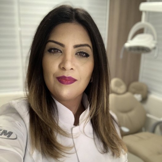 Dra. Carina Mendes