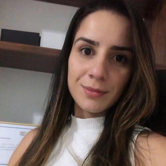 Dra. Ianda Souza Ribeiro