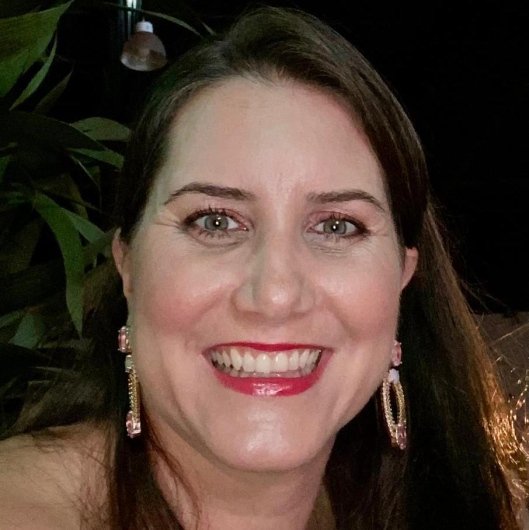 Dra. Alessandra Martiniano De Oliveira