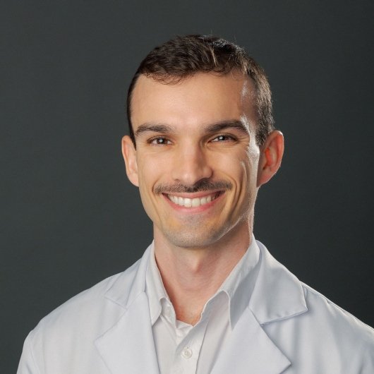 Dr. Lucas Carvalho Carrijo Madurro
