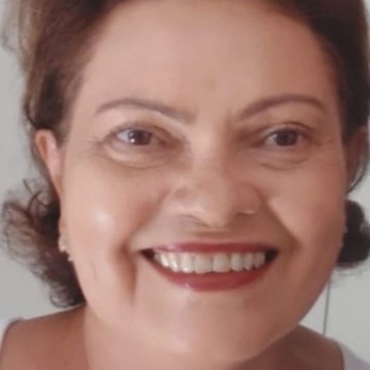 Dra. . Carisia Carvalho Gomes