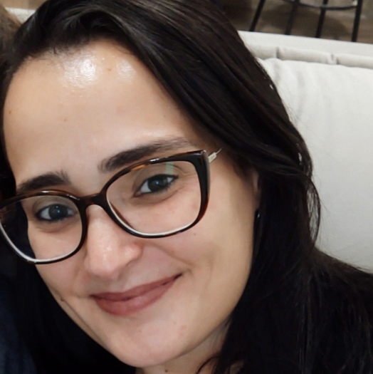 Dra. Cinthia Gonçalves