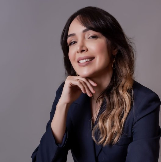 Dra. Adrilena Lopes