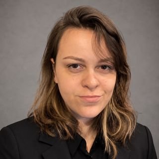 Dra. Giovanna Bastos Camargo