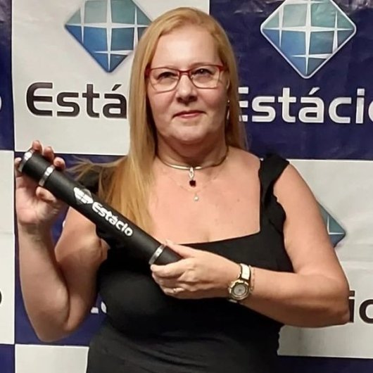 Dra. Jeane Correia Ferreira