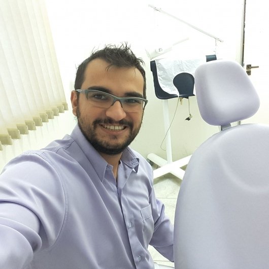Dr. Marcio Lambert