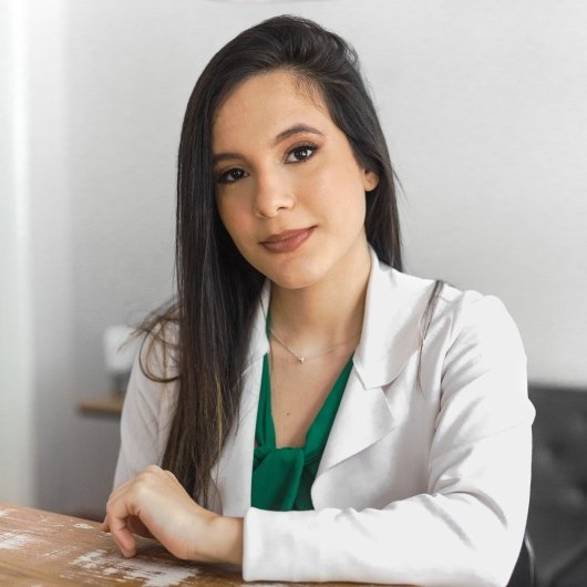 Dra. Ágatha Lima