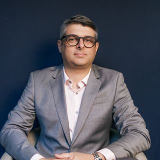 Dr. Everton Berger