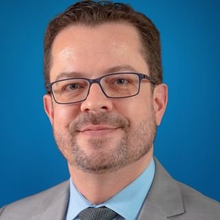 Dr. Milton Manrique Rastelli Junior