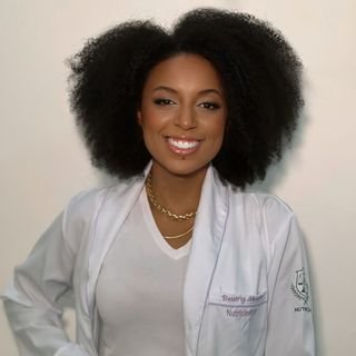 Dra. Beatriz Moura
