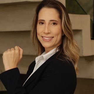 Dra. Desirée Lopes