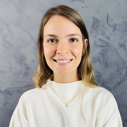 Dra. Juliana Fauth