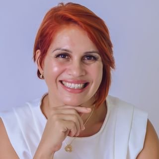 Dra. Janaína de Souza Siqueira de Mello