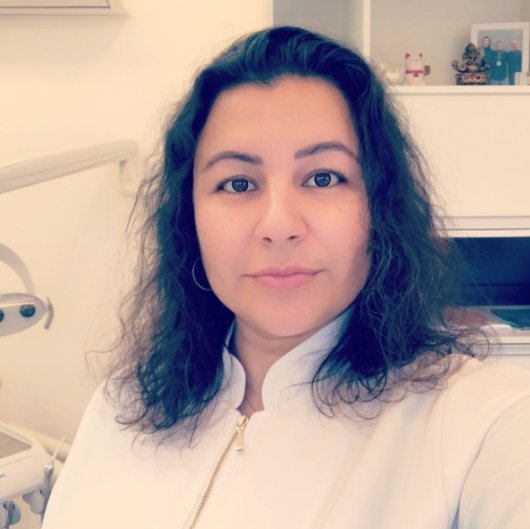 Dra. Alessandra Barbedo