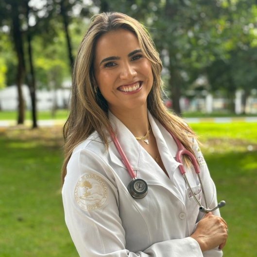 Dra. Larissa Barros Ferreira