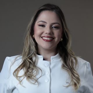 Dra. Amanda Machado Ferreira