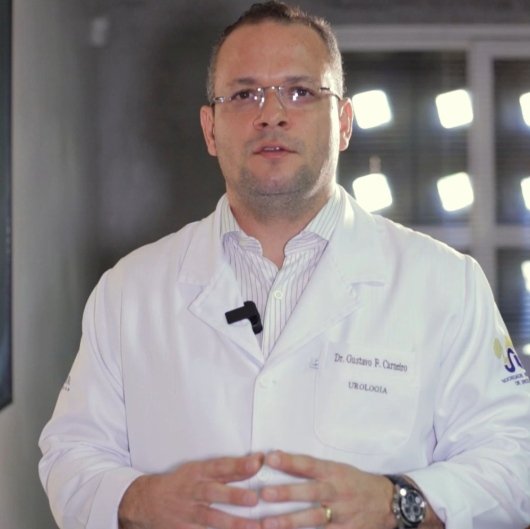 Dr. Gustavo Figueiredo Carneiro
