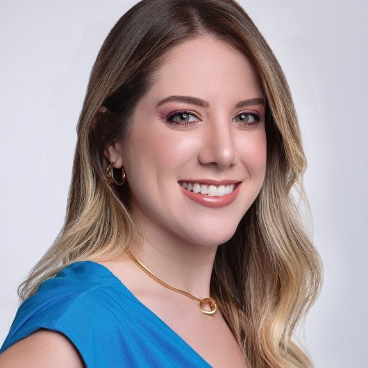 Dra. Camila Lopes