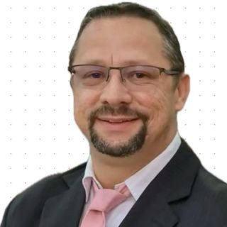 Dr. Emerson Sampaio Barbosa