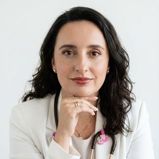 Dra. Leticia De Melo Bachim