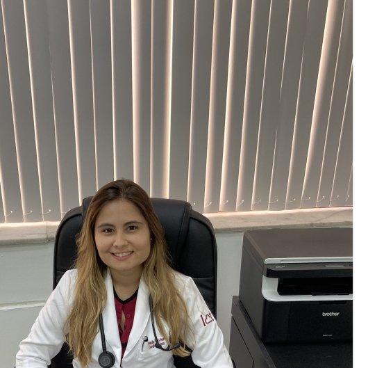 Dra. Paula Favieri