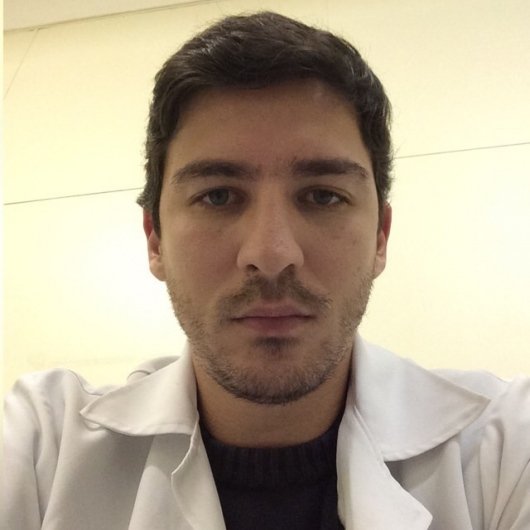 Dr. Cássio Mello Teixeira