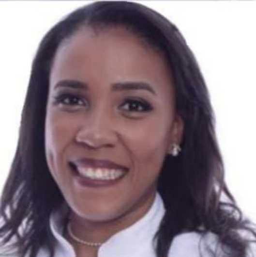 Dra. Kamylla Avelar