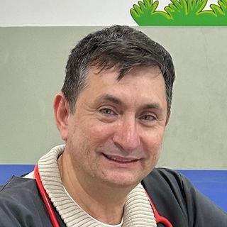 Dr. Manuel Vicente Majjul
