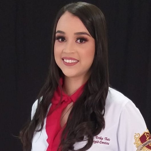 Dra. Erika Thaís