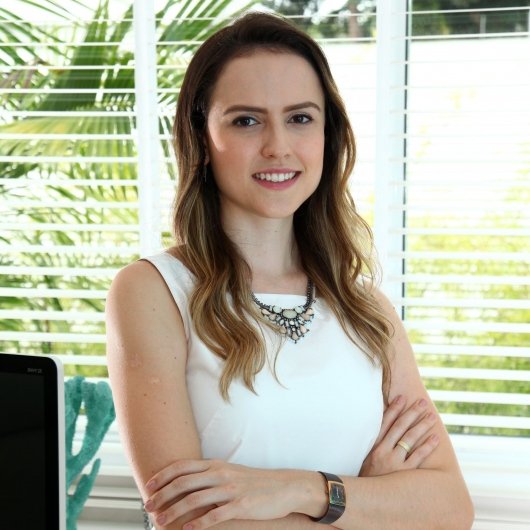 Dra. Thaís de Paula Amorim Mesquita