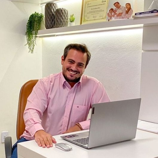 Dr. Caio Renan Ruza