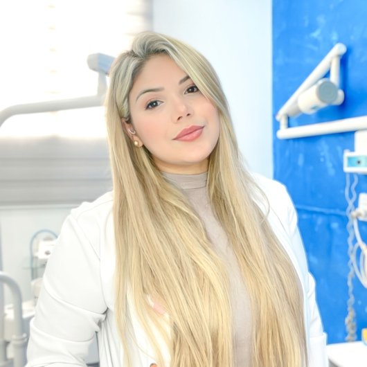 Dra. Izabelle Santos