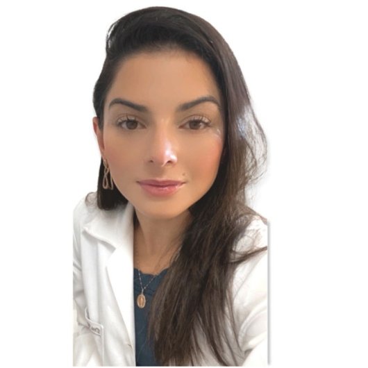 Dra. Elisa Bez Ferrari Ribeiro