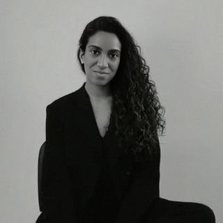 Camila J Santos