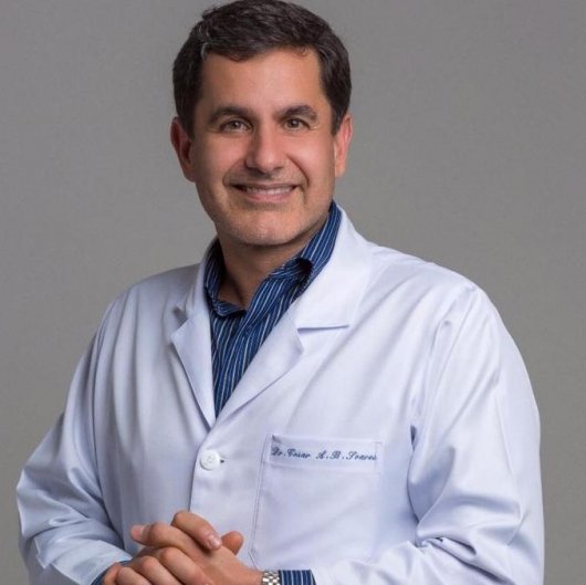 Dr. Cesar Soares