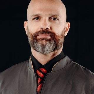 Dr. Vinicius Lopes