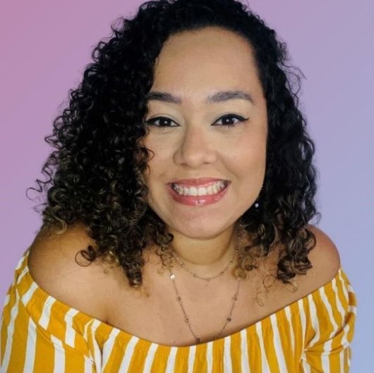 Dra. Thais Teixeira
