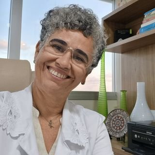 Dra. Valeria Vasconcelos