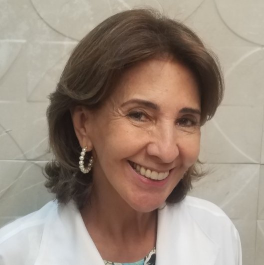 Dra. Vera Lílian Carvalho Costa Ravagnani