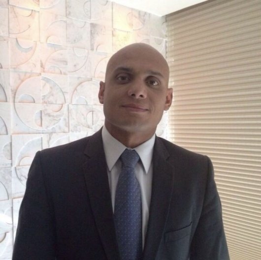 Dr. Elber Rocha Barbosa Junior