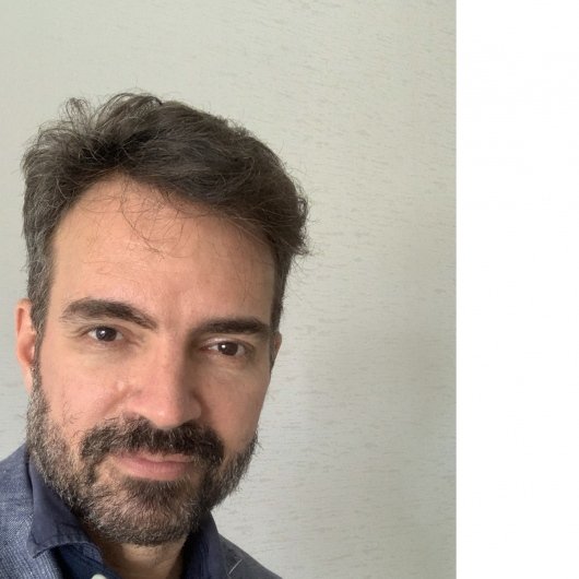 Dr. Cristian Santa Cruz