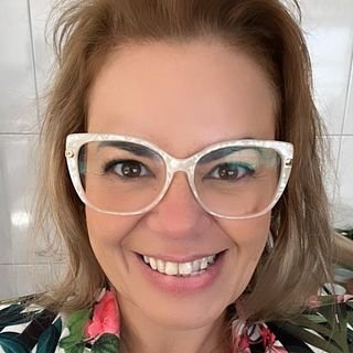Dra. Andressa Veruska Robes