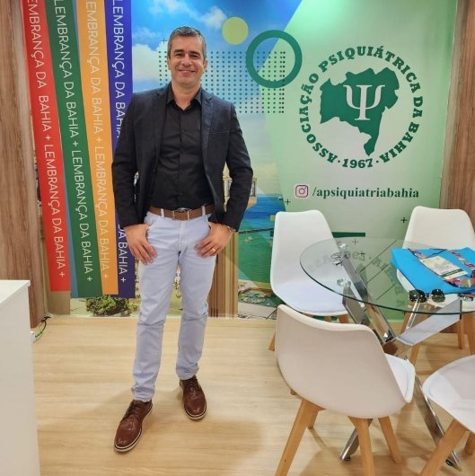 Dr. Maurício Fábio Almeida Costa