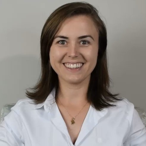 Dra. Giovana Manfro Rorato