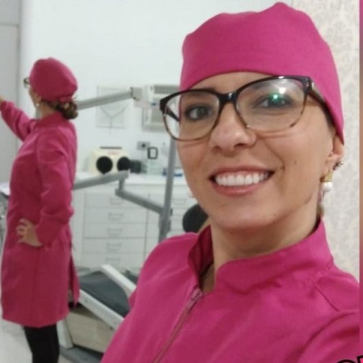 Dra. Valeria do Rocio Stadnik