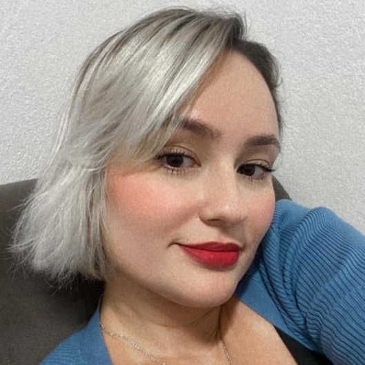 Dra. Cinthia Sampaio