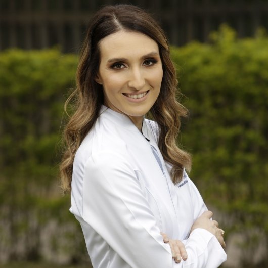 Mônica Melos