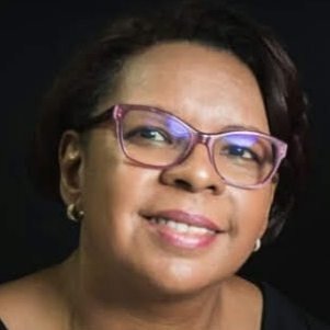 Dra. Ângela Gláucia de C. de Farias