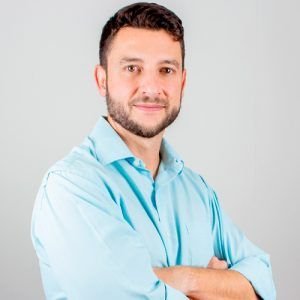Dr. Adriano Freitas Ribeiro