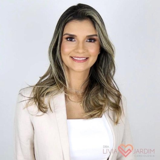 Dra. Lívia Jardim